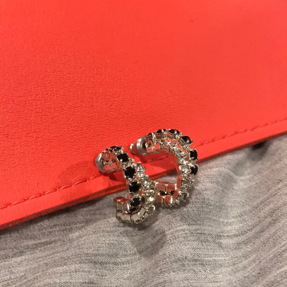 Rhinestone Stud Earrings!